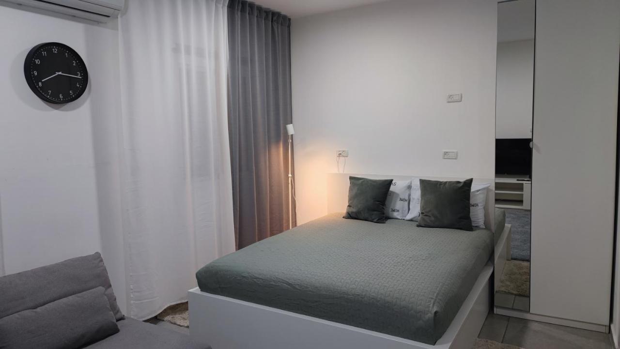 Studio Apartment 12 Minutes From Bahai'S Garden Haifa Luaran gambar